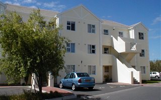 2 Bedroom Apartment in Diep River
