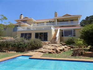 4 Bed House in Bronkhorstbaai