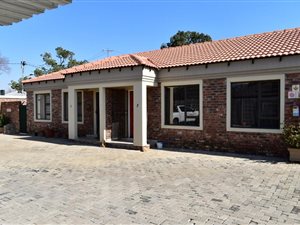 2 Bed Townhouse in Potchefstroom Central