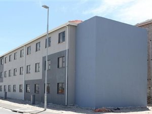 2 Bed Apartment in Belhar