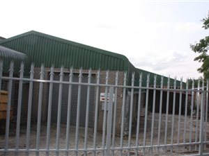 750 m² Industrial space in Rocky Drift