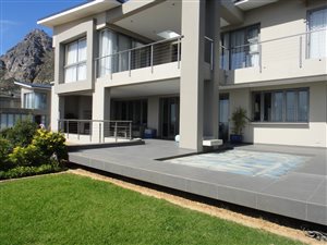 5 Bed House in Stonehurst Mountain Estate