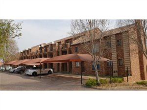 2 Bed Apartment in Noordwyk