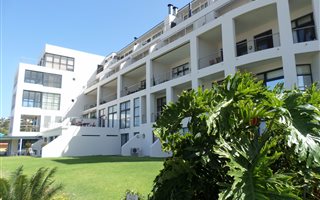 2 Bedroom Apartment in Santos Bay