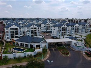 3 Bed Apartment in Modderfontein