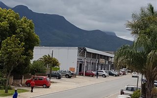 120 m² Commercial space in George Central
