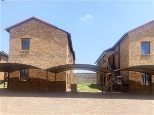 2 Bed Apartment in Olievenhoutbosch