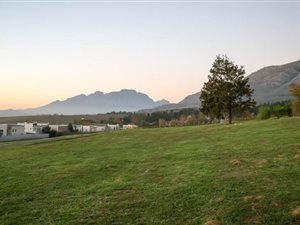 799 m² Land available in Paradyskloof