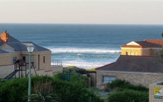 5 Bedroom House in Outeniqua Strand