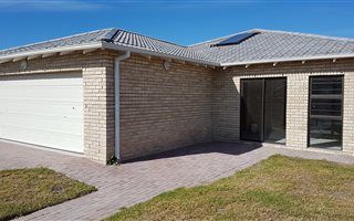 3 Bedroom House in Fairview
