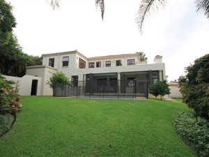 4 Bed House in Dainfern Ridge