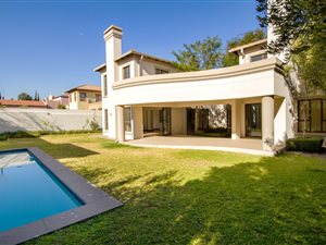 4 Bed House in Kyalami Crest