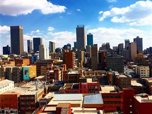 1 Bed Apartment in City & Suburban (Maboneng)