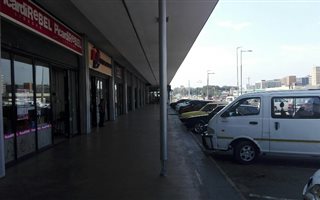 627 m² Retail Space in Pinetown Central