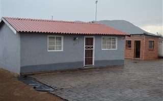 5 Bedroom House in Ezibeleni
