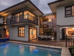 5 Bed House in Hilltop Estate