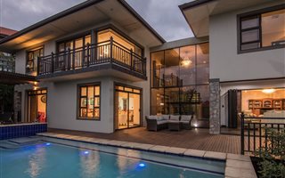 5 Bedroom House in Hilltop Estate
