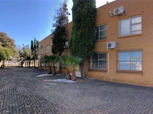600 m² Office Space in Apex