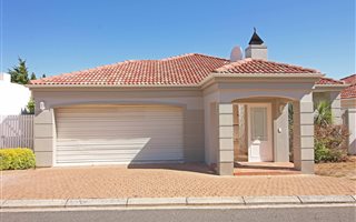 3 Bedroom Townhouse in Van Riebeeckshof