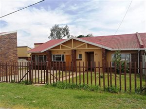3 Bedroom House in Krugersdorp Central