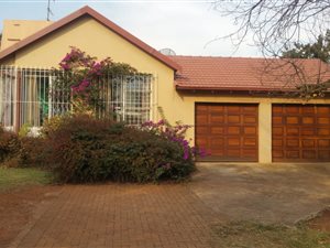 4 Bed House in Florida Park