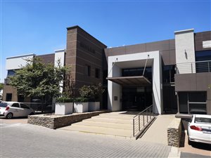 100 m² Office Space in Allandale