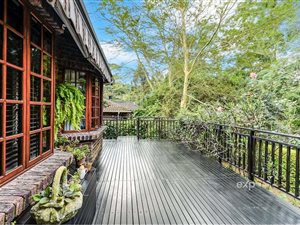 3 Bed Townhouse in Clifton Park