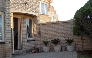 2 Bedroom Apartment in Hutten Heights