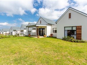 3 Bedroom House in Emberton Estate