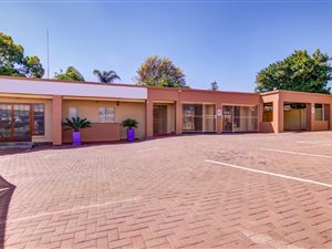 Commercial space in Glen Marais