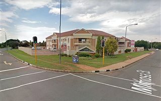 155 m² Commercial space in Allens Nek