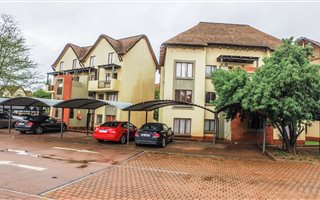 2 Bedroom Apartment in Montana Gardens