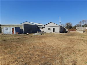 795 m² Commercial space in Amalinda