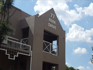 86 m² Commercial space in Northcliff