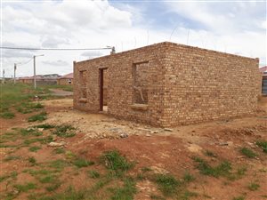 2 Bed House in Lenasia