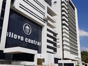 1757 m² Office Space in Illovo
