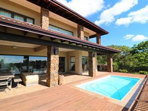 4 Bed House in Leisure Bay