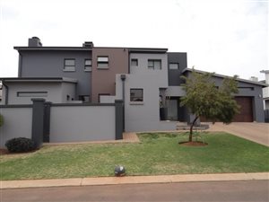 3 Bed House in Midstream Hill