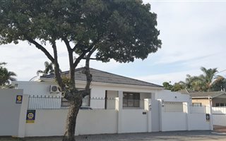 3 Bedroom House in Newton Park