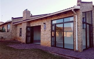 3 Bedroom Townhouse in South End