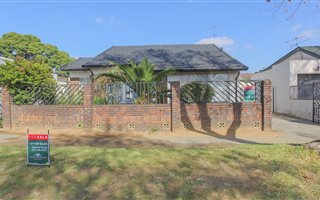 3 Bedroom House in Kenilworth