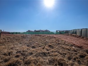 780 m² Land available in The Hills
