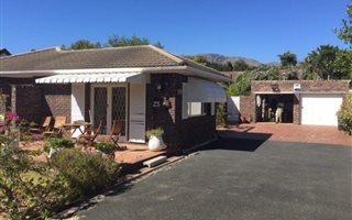 3 Bedroom House in Tokai