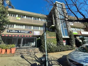48 m² Commercial space in Lynnwood Glen