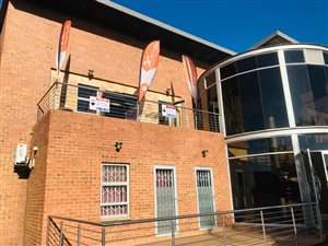 290 m² Commercial space in Ben Fleur