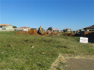 400 m² Land available in The Orchards