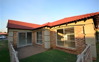 3 Bedroom Simplex in Liefde en Vrede