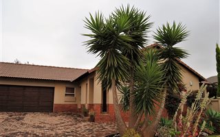 3 Bedroom House in Midstream Estate