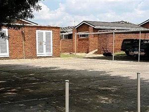 2 Bed Apartment in Hermanstad