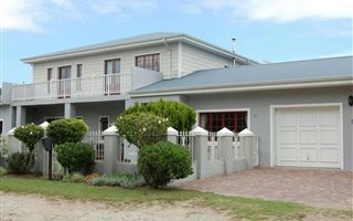 6 Bedroom House in Leisure Isle